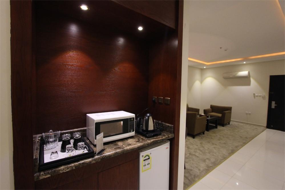 Taleen Granada Hotel Apartments Riyadh Room photo